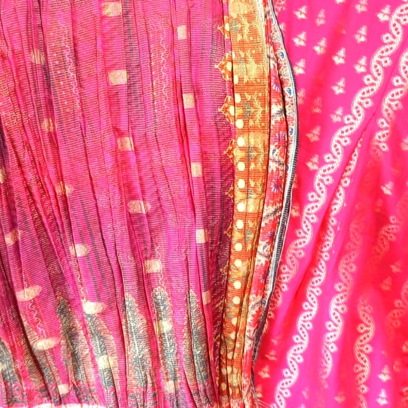 Bonanza satrangi 3 piece Pakistani suit - Picture 4 of 4